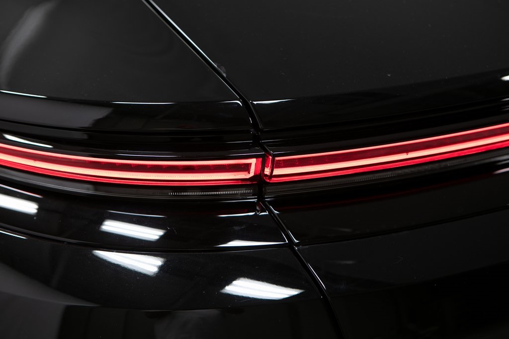 Thumbnail: 2025 Porsche Panamera - 34