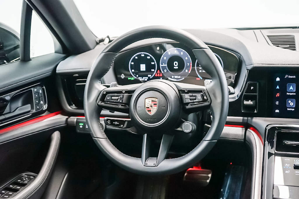Thumbnail: 2025 Porsche Panamera - 13