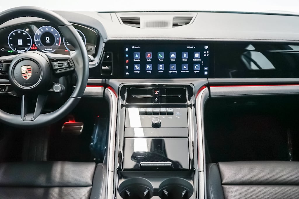 Thumbnail: 2025 Porsche Panamera - 12