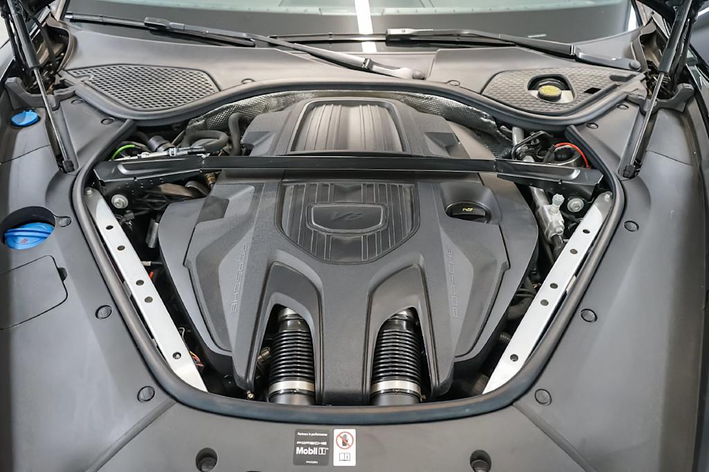 Thumbnail: 2025 Porsche Panamera - 32