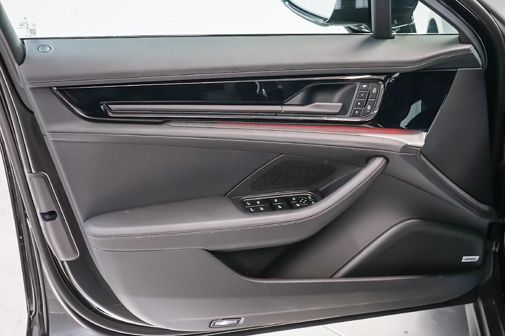 Thumbnail: 2025 Porsche Panamera - 28