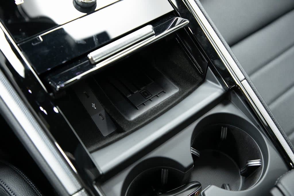 Thumbnail: 2025 Porsche Panamera - 27