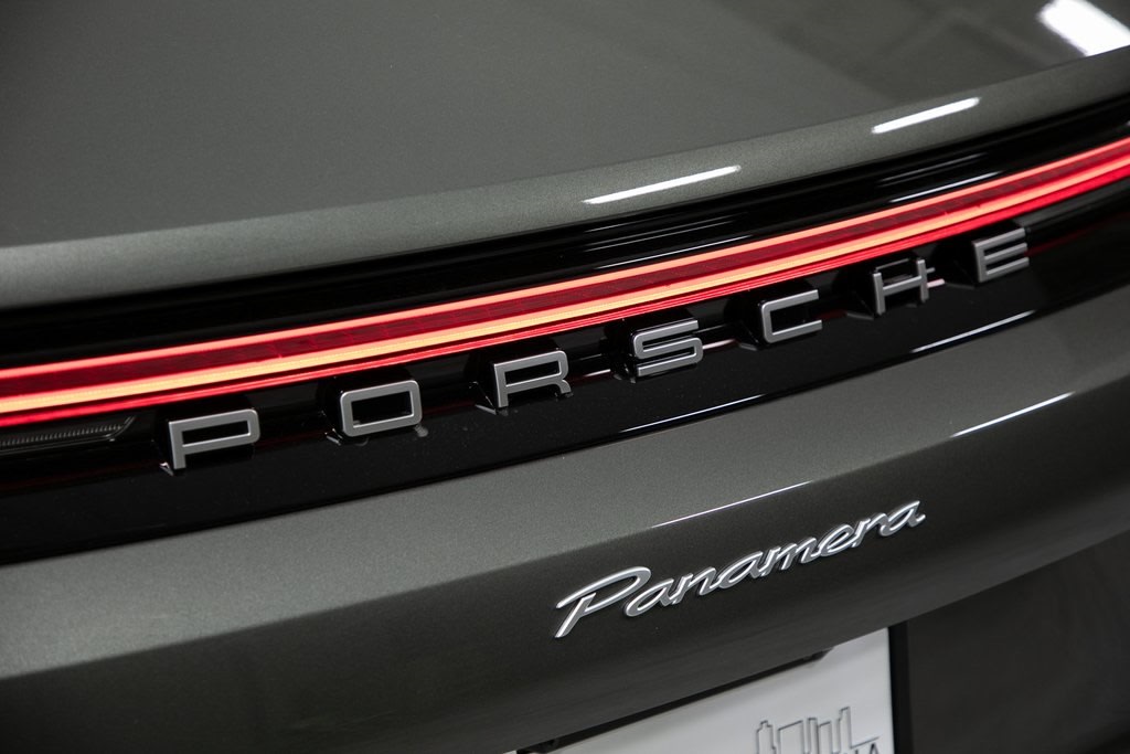 Thumbnail: 2025 Porsche Panamera - 35