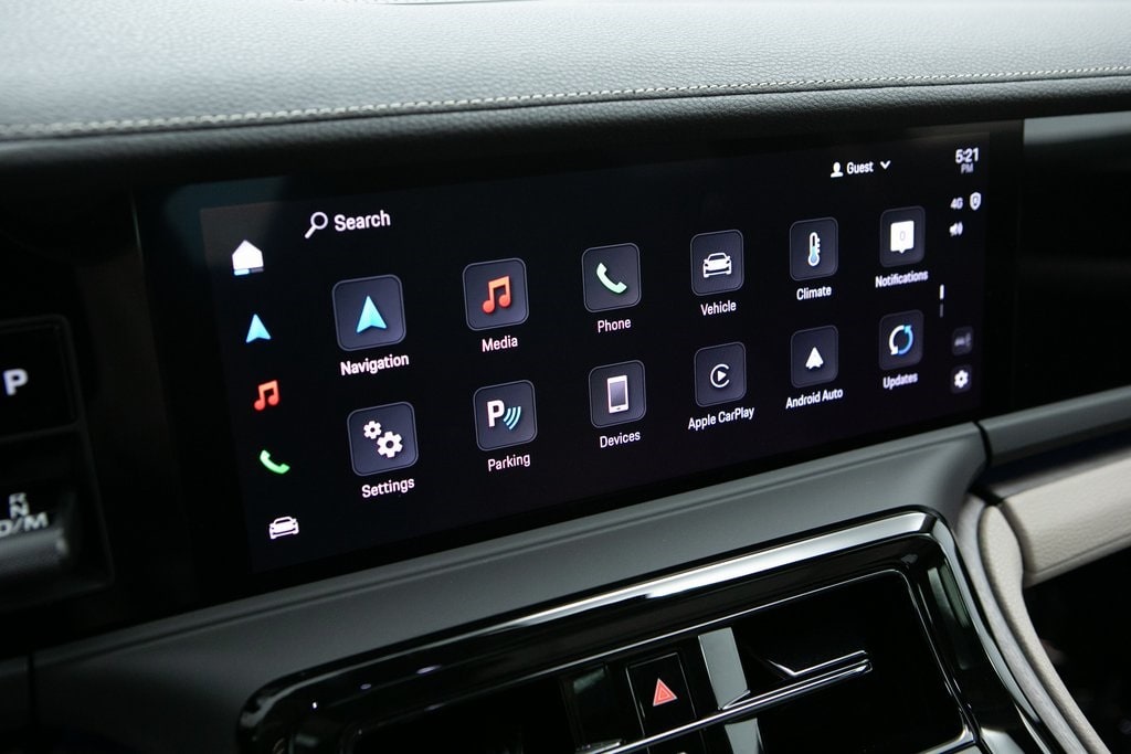 Thumbnail: 2025 Porsche Panamera - 14