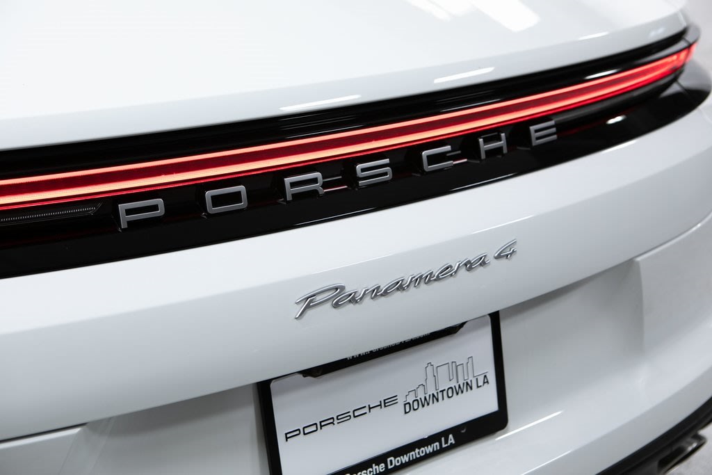 Thumbnail: 2025 Porsche Panamera - 35