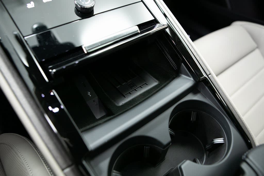 Thumbnail: 2025 Porsche Panamera - 28