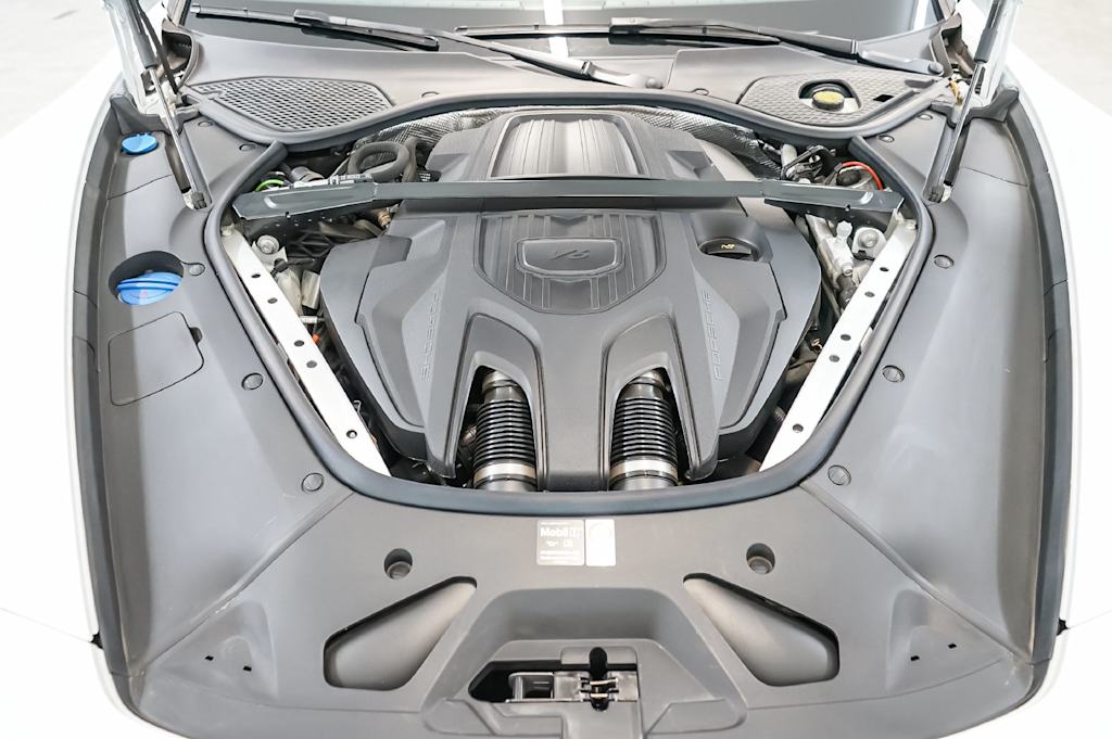 Thumbnail: 2025 Porsche Panamera - 9