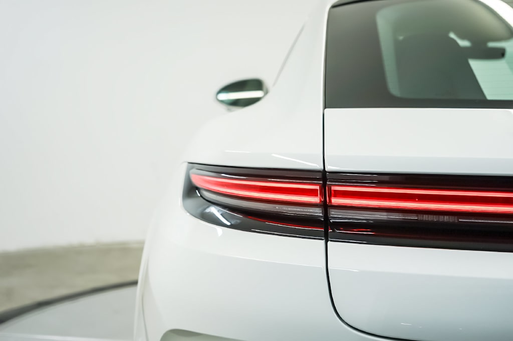 Thumbnail: 2025 Porsche Panamera - 7