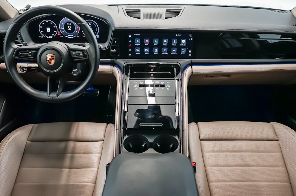 Thumbnail: 2025 Porsche Panamera - 10
