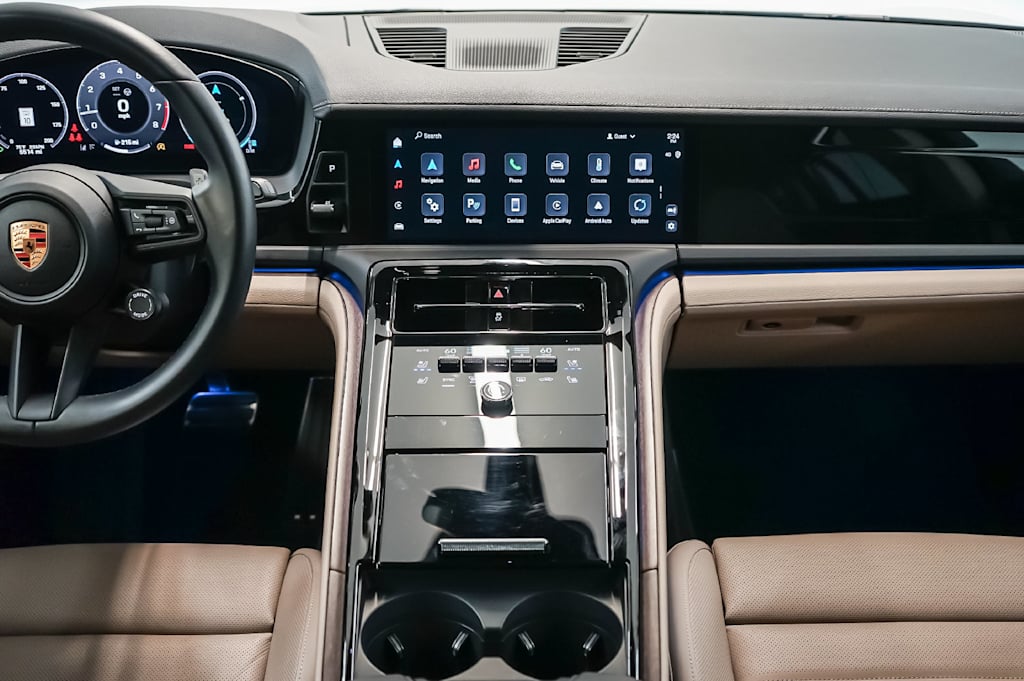 Thumbnail: 2025 Porsche Panamera - 14