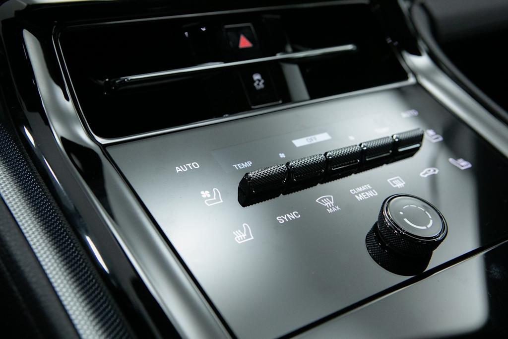 Thumbnail: 2025 Porsche Panamera - 25