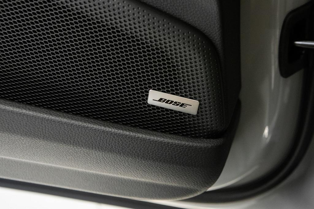 Thumbnail: 2026 Porsche Panamera - 28