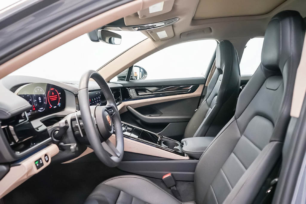 Thumbnail: 2025 Porsche Panamera - 27