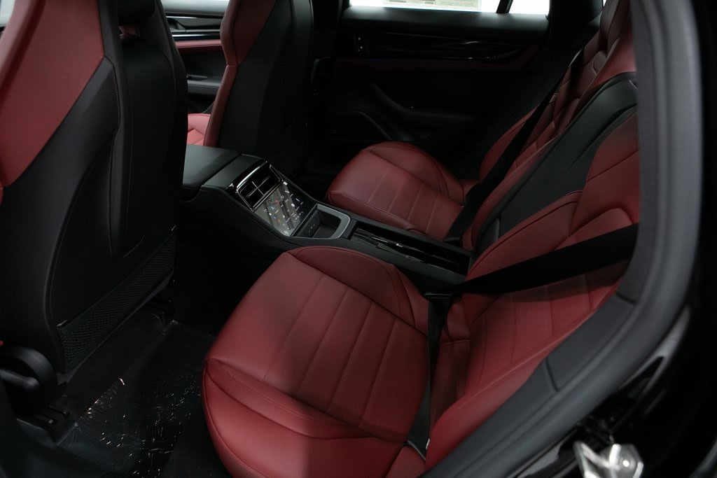 Thumbnail: 2025 Porsche Panamera - 30