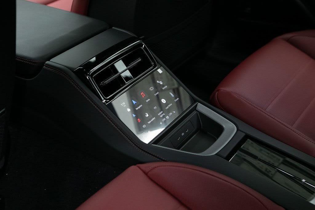 Thumbnail: 2025 Porsche Panamera - 31