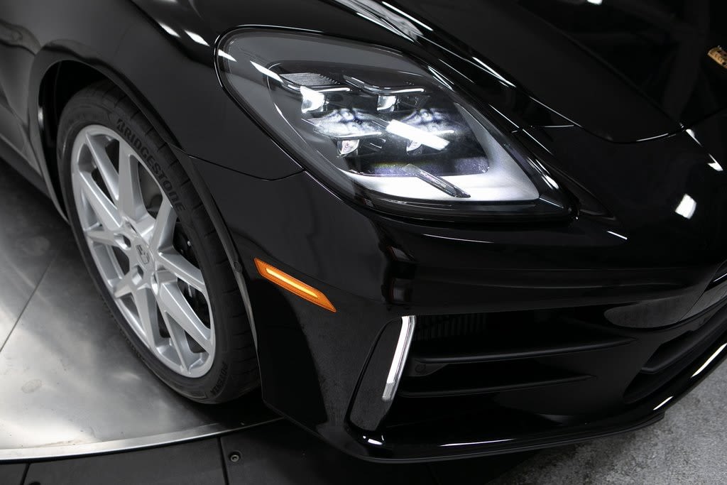 Thumbnail: 2025 Porsche Panamera - 20