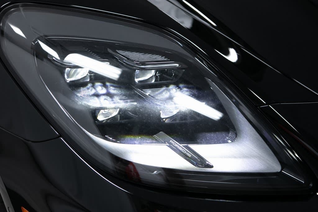 Thumbnail: 2025 Porsche Panamera - 33