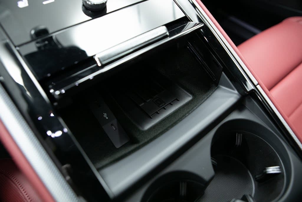 Thumbnail: 2025 Porsche Panamera - 11