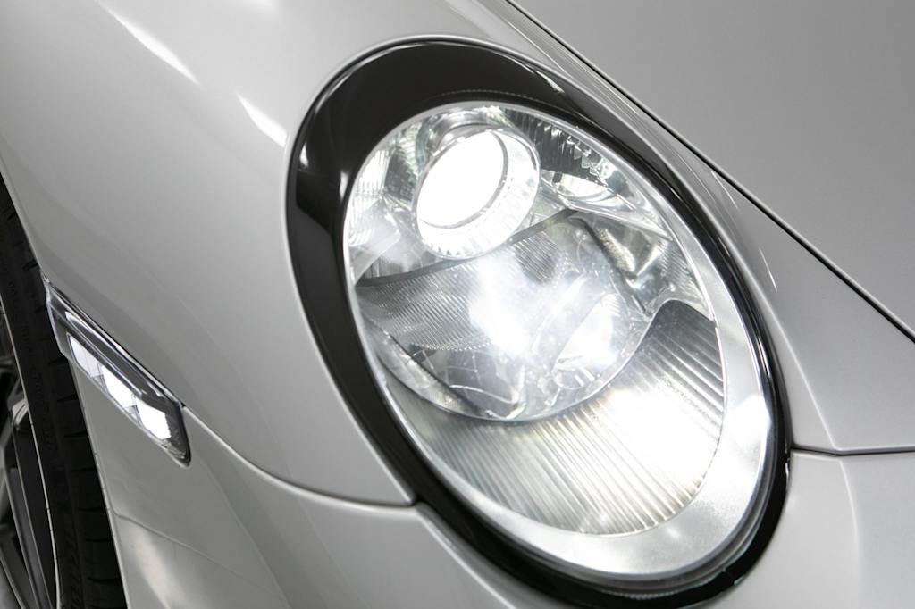 Thumbnail: 2007 Porsche 911 - 16