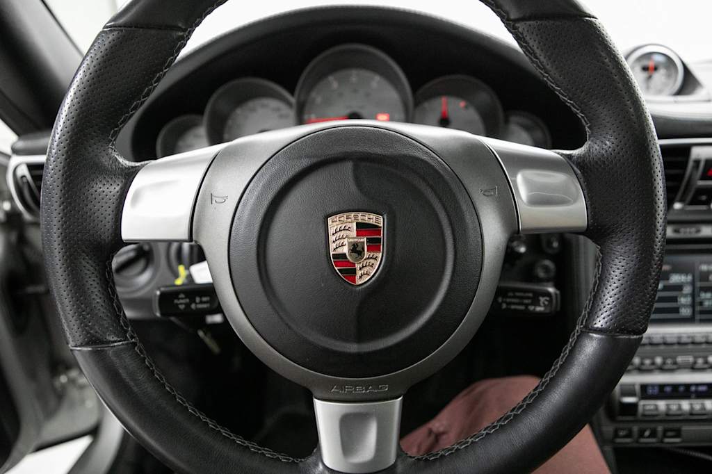 Thumbnail: 2007 Porsche 911 - 10