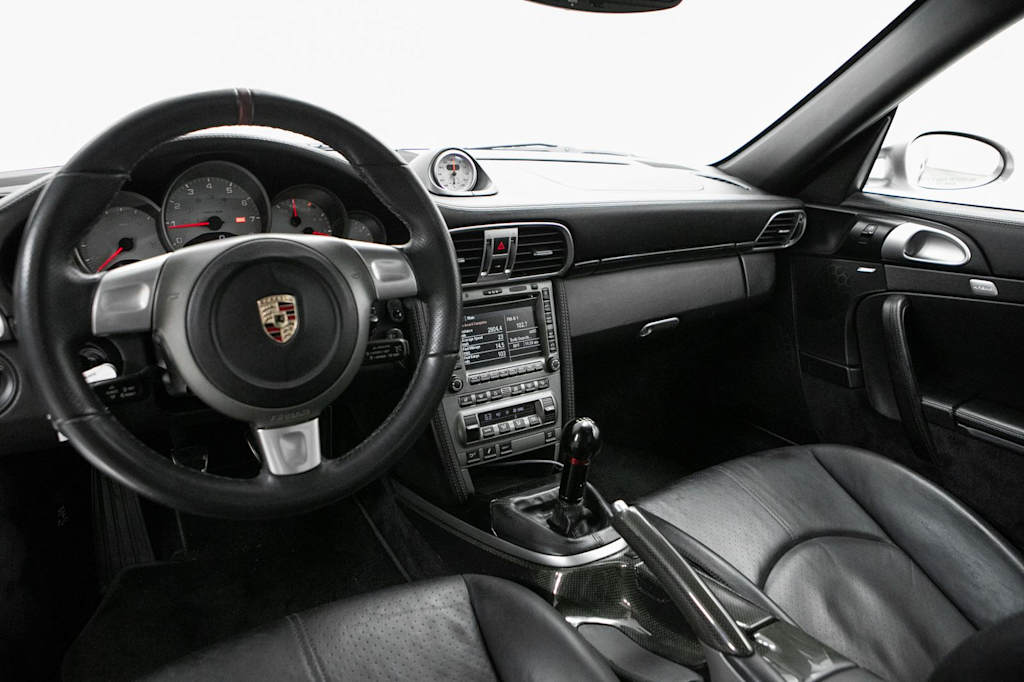 Thumbnail: 2007 Porsche 911 - 6