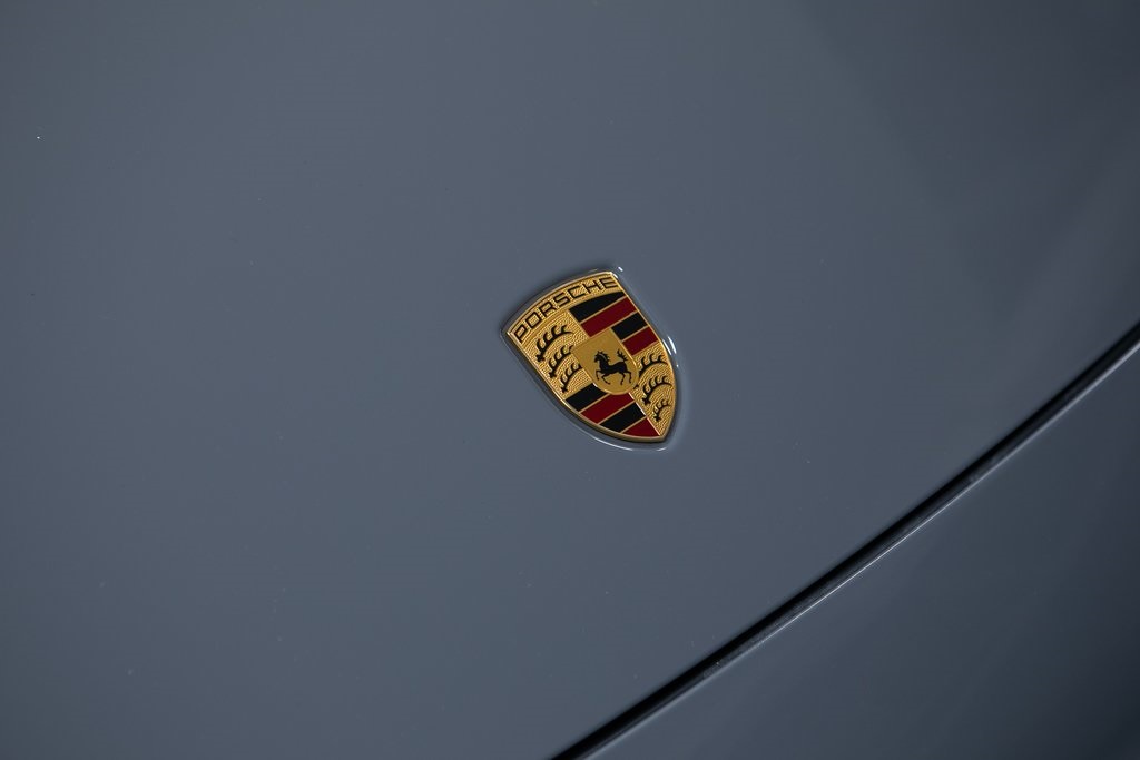 2023 Porsche 911 Carrera S 6