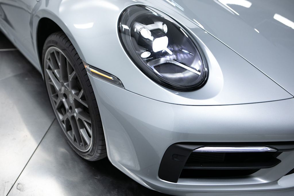 Thumbnail: 2020 Porsche 911 - 4