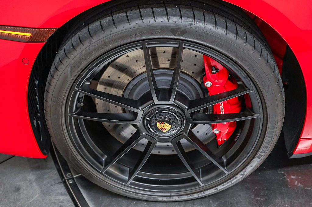 Thumbnail: 2024 Porsche 911 - 23