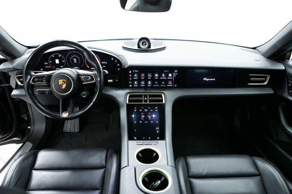 Thumbnail: 2022 Porsche Taycan - 7