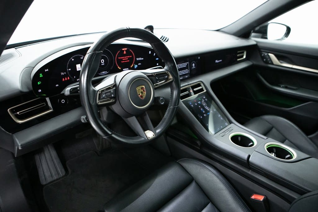 Thumbnail: 2022 Porsche Taycan - 2