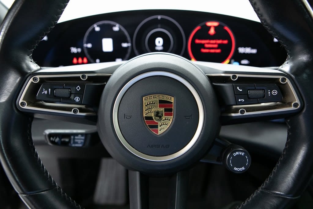 Thumbnail: 2022 Porsche Taycan - 18