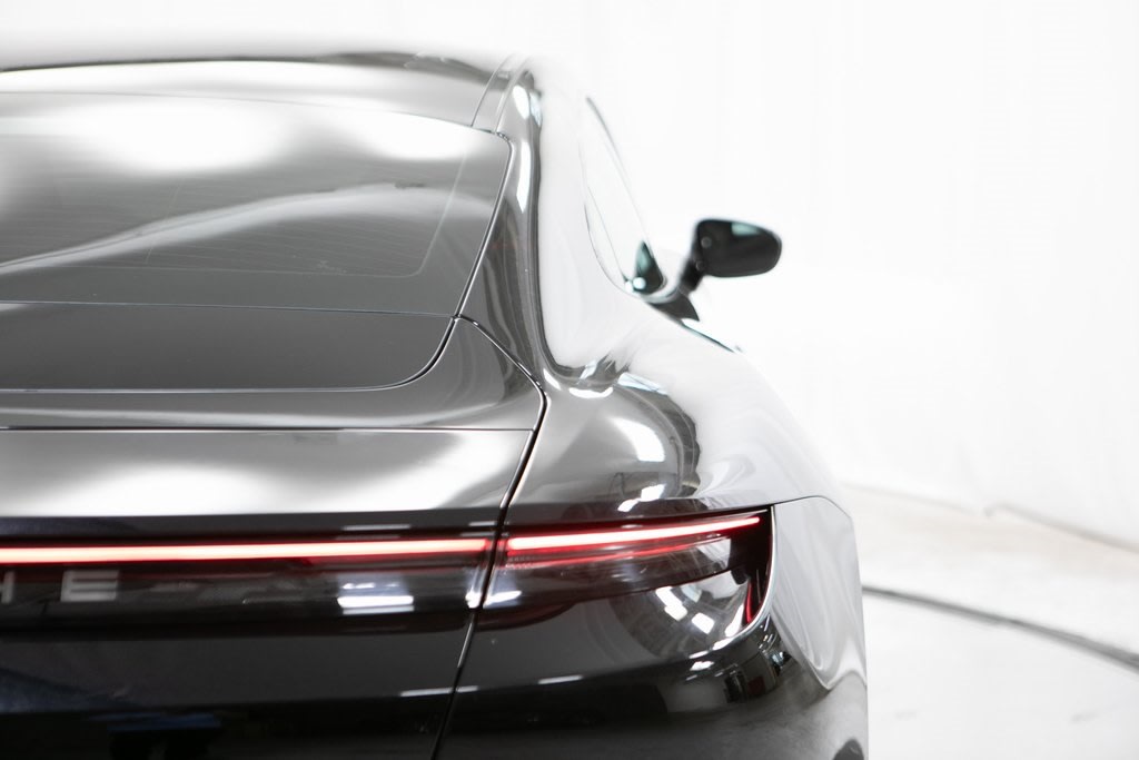 Thumbnail: 2022 Porsche Taycan - 37