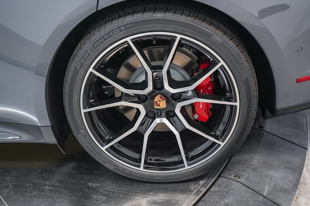 Thumbnail: 2026 Porsche Taycan - 7