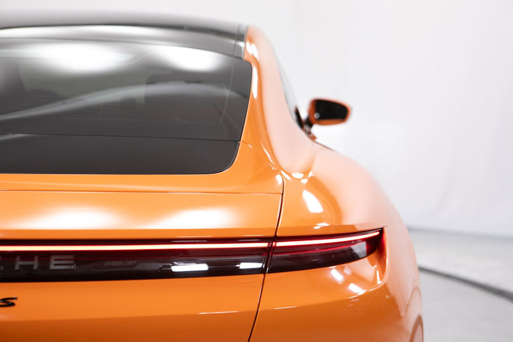 Thumbnail: 2025 Porsche Taycan - 27