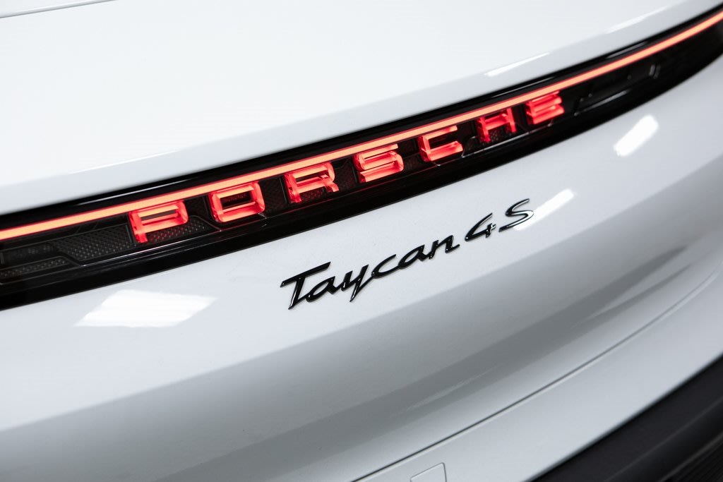 Thumbnail: 2025 Porsche Taycan - 35