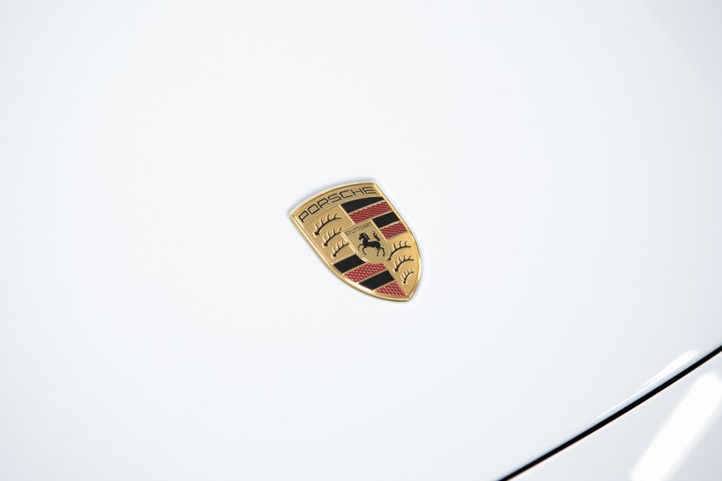 Thumbnail: 2025 Porsche Taycan - 33