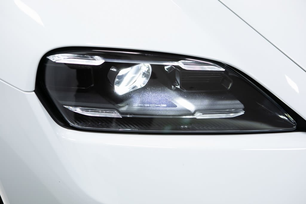 Thumbnail: 2025 Porsche Taycan - 6