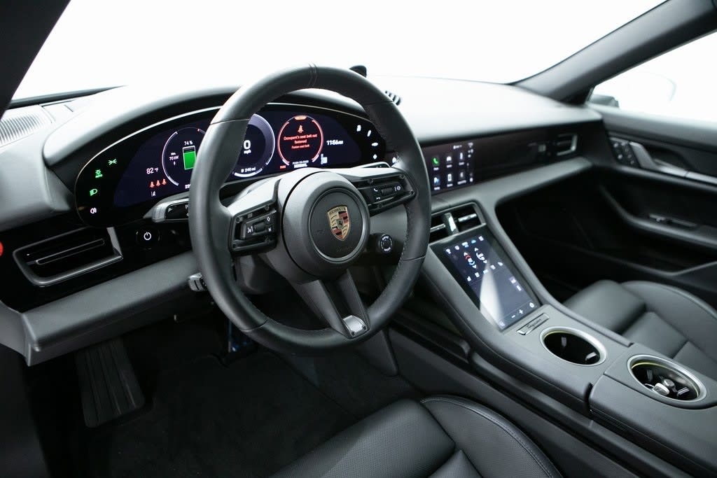 Thumbnail: 2025 Porsche Taycan - 2