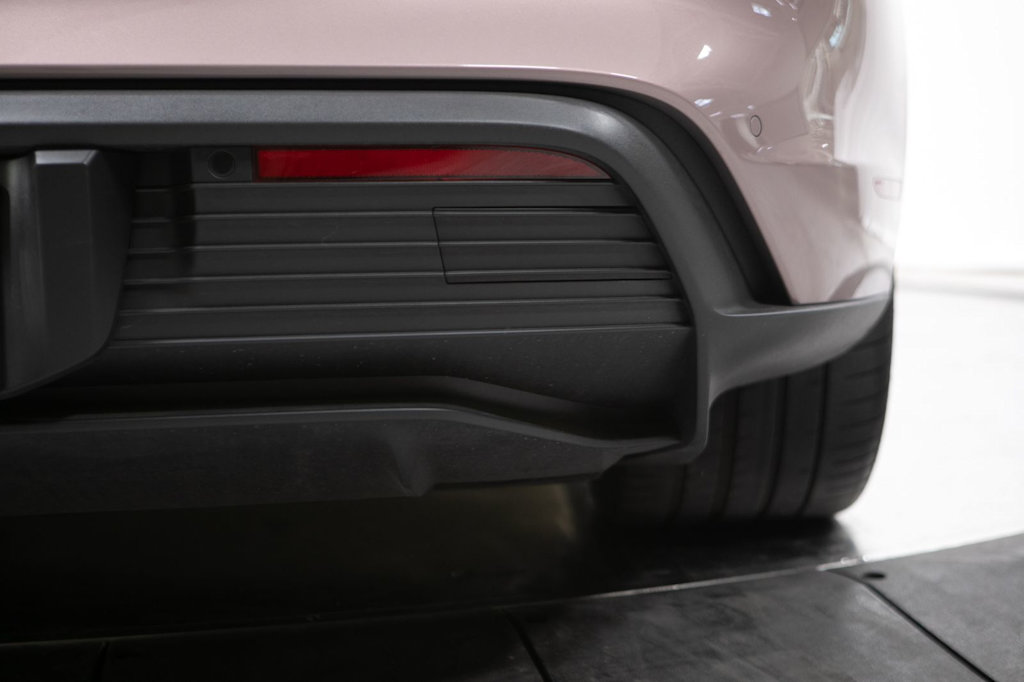 Thumbnail: 2025 Porsche Taycan - 13