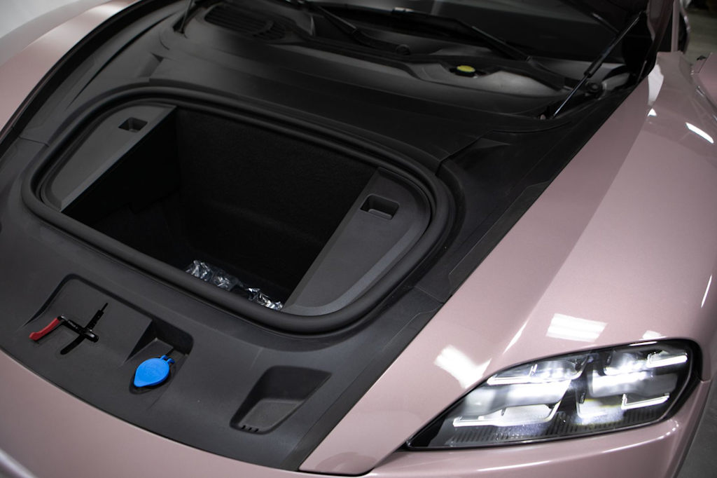 Thumbnail: 2025 Porsche Taycan - 40