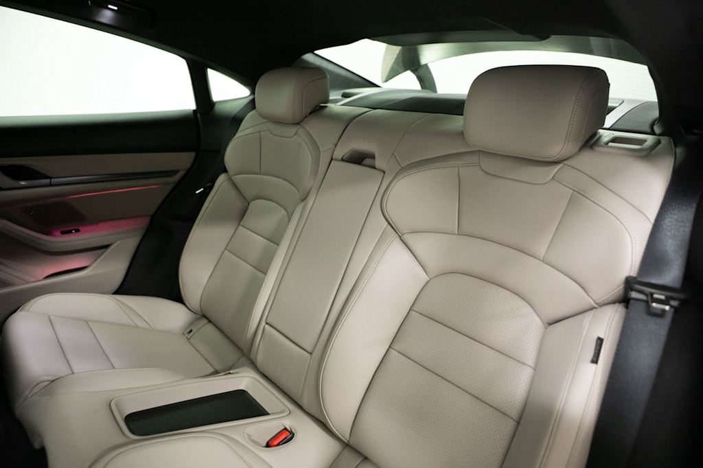 Thumbnail: 2025 Porsche Taycan - 39