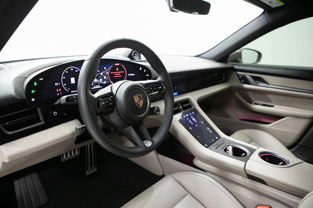 Thumbnail: 2025 Porsche Taycan - 2