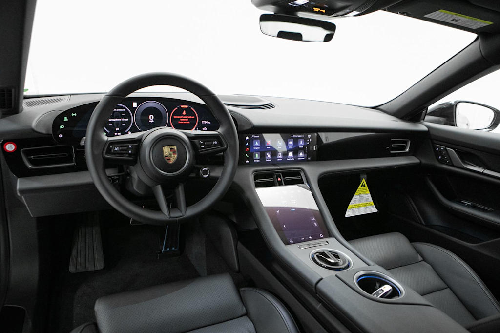 Thumbnail: 2026 Porsche Taycan - 7
