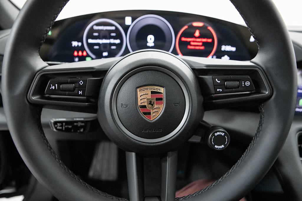 Thumbnail: 2026 Porsche Taycan - 19