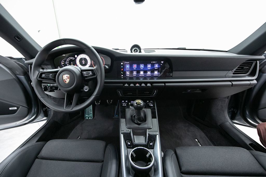 Thumbnail: 2026 Porsche 911 - 6
