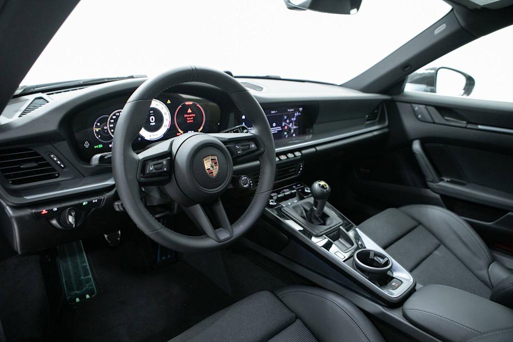 Thumbnail: 2026 Porsche 911 - 2