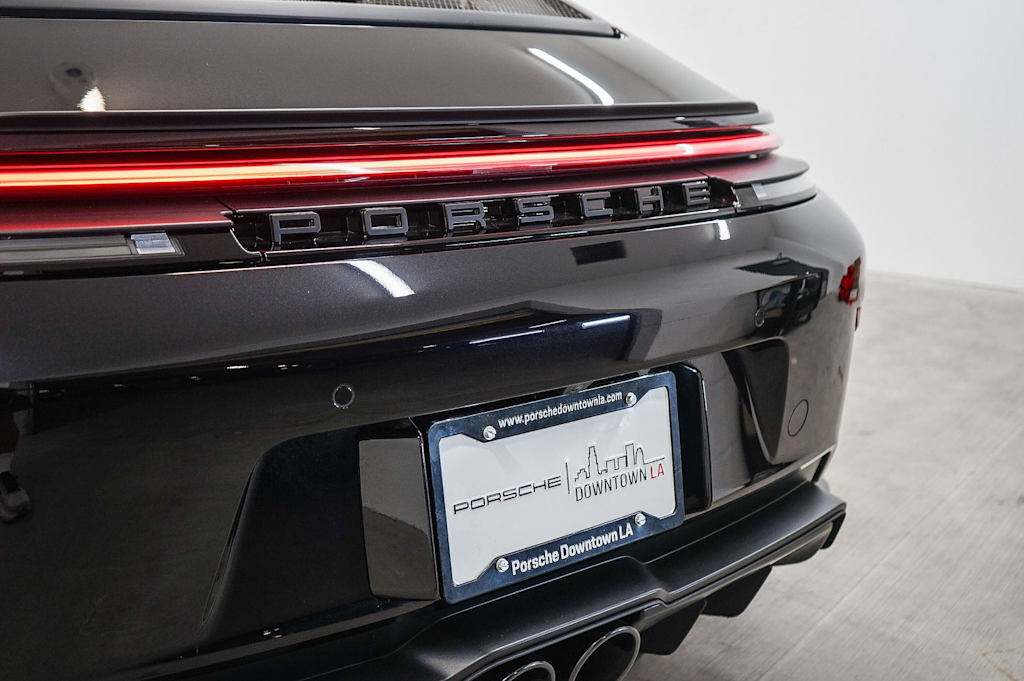 Thumbnail: 2025 Porsche 911 - 21