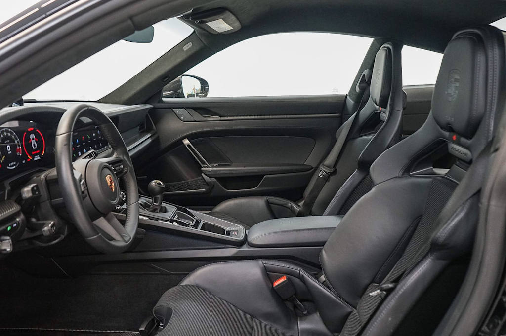 Thumbnail: 2025 Porsche 911 - 27
