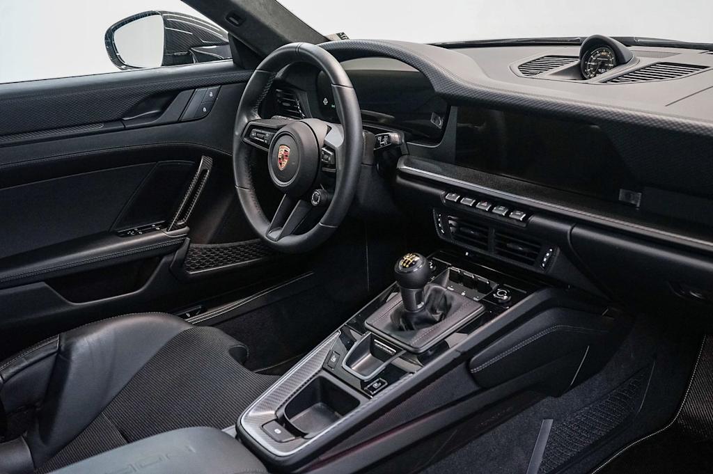 Thumbnail: 2025 Porsche 911 - 9