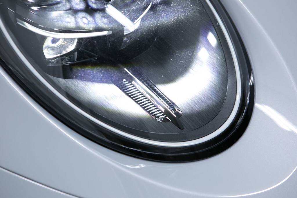 Thumbnail: 2026 Porsche 911 - 19